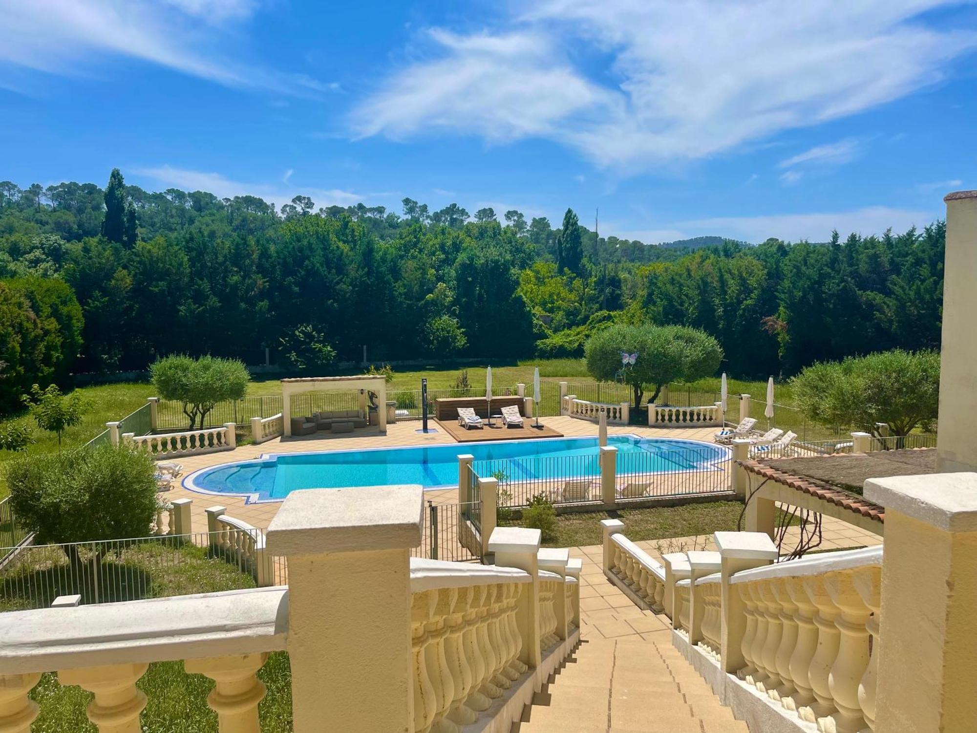 Villa Les Terrasses De Valerian Brignoles Exterior foto